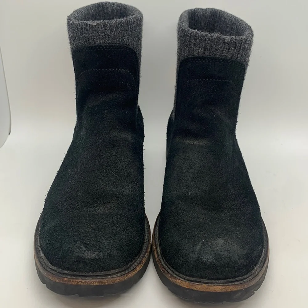 L.L. Bean *Flaw East Point Chelsea Suede Boot Black (8 1/2 Medium) Winter Snow